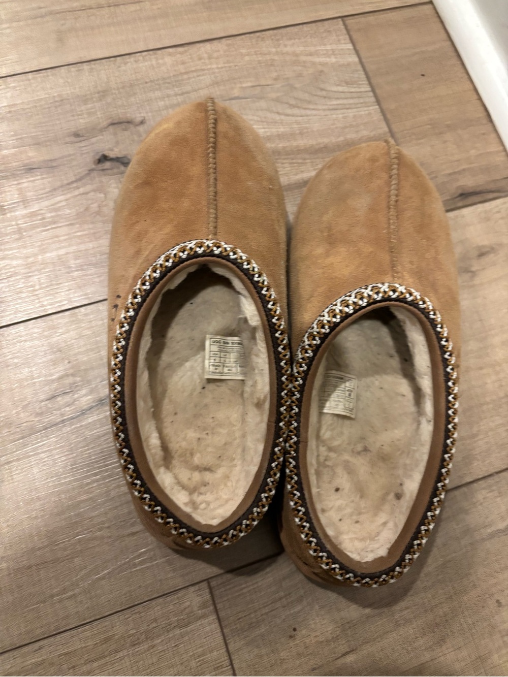 Ugg slides